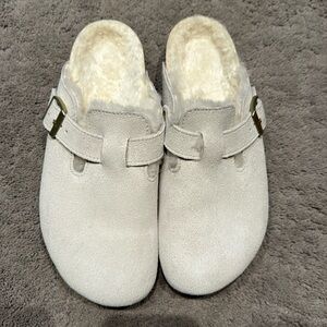 Birkenstock Boston Shearling
Suede Leather